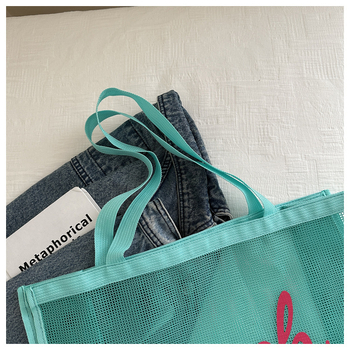 Нейлонова tote торба с джоб за телефон, хоризонтална квадратна форма и двойни презрамки