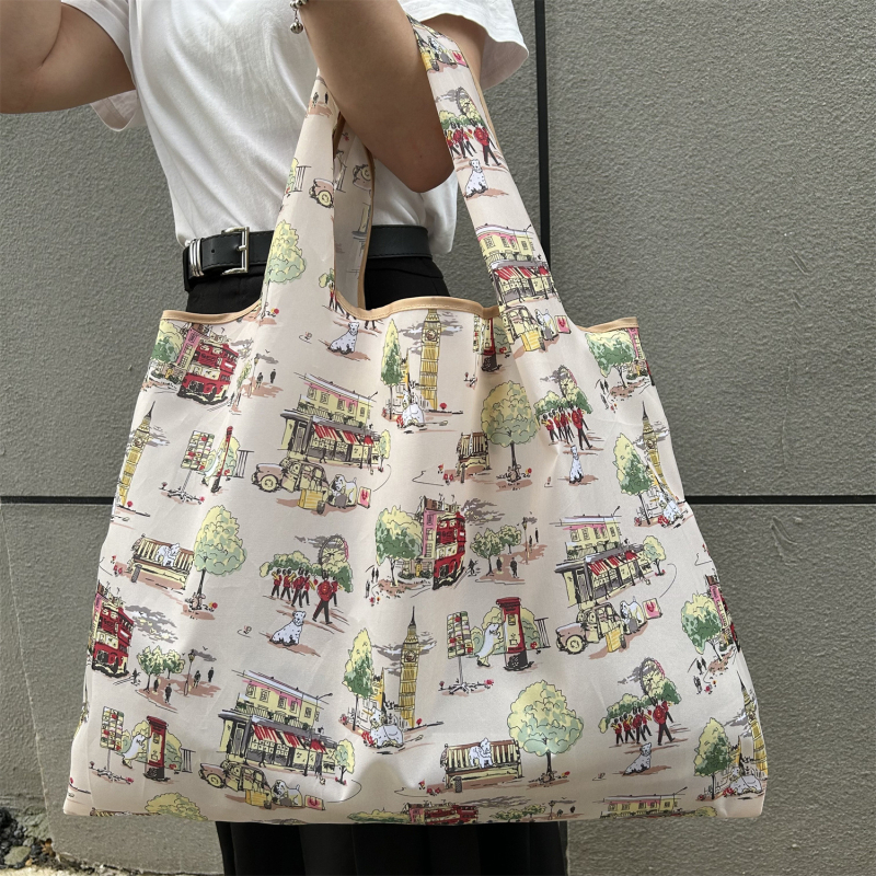 Rajzfilm motívumos összecsukható öko bevásárló táska - Oxford szövet - függőleges négyzetes forma - puha - dupla vállpánt - mindennapi használatra