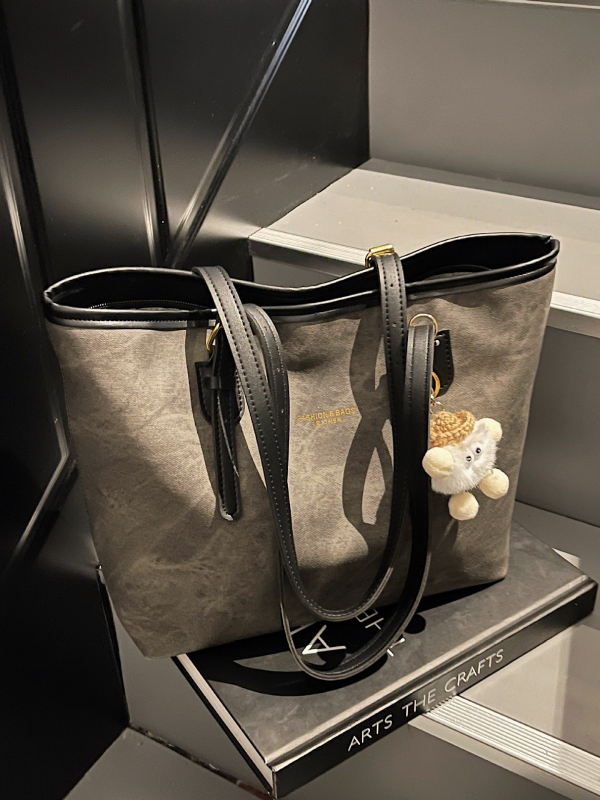 PU Tote чанта с хоризонтална квадратна форма, ципово откриване, подплата от полиестер