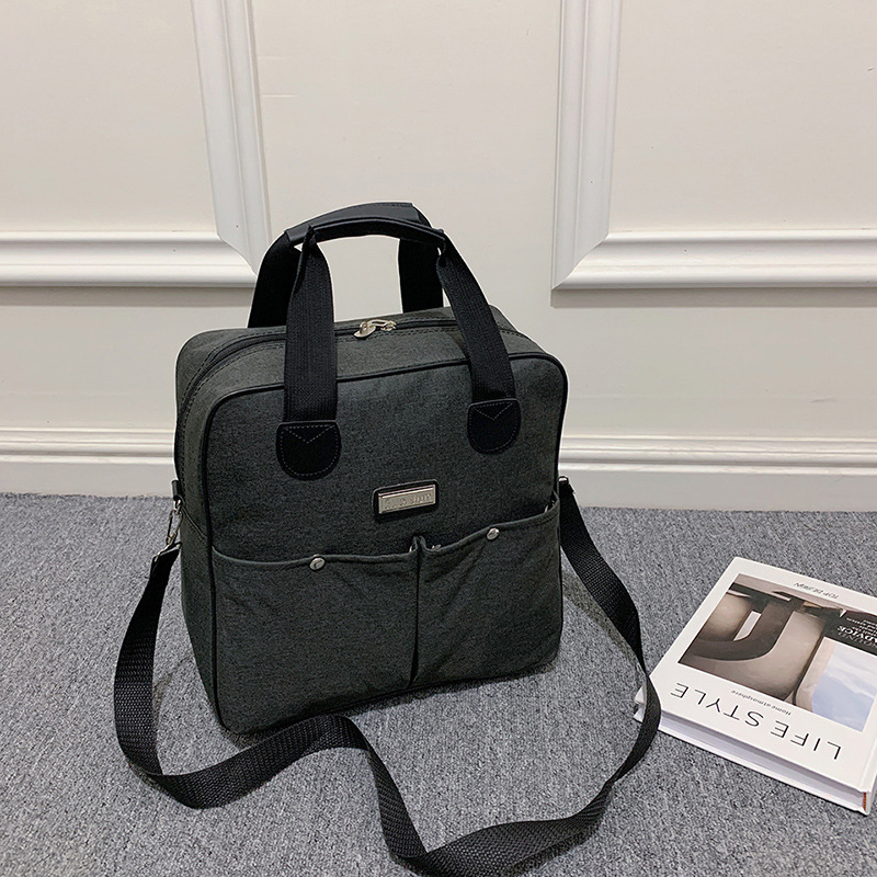Kompaktna putna torba s crossbody remenom, vodootporan Oxford materijal, kapacitet ispod 20L, ultra lagana i sklopiva