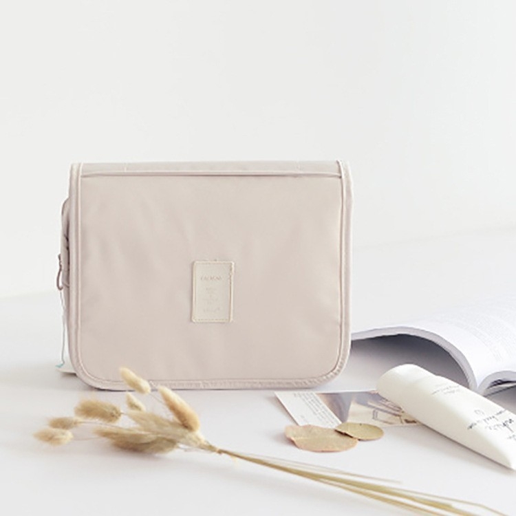 Kabantis kelioninis kosmetikos maišelis su kabliu, kubo formos Twill audinys, kosmetikai ir higienai (kubo forma, Twill audinys, saugus uždarymas)