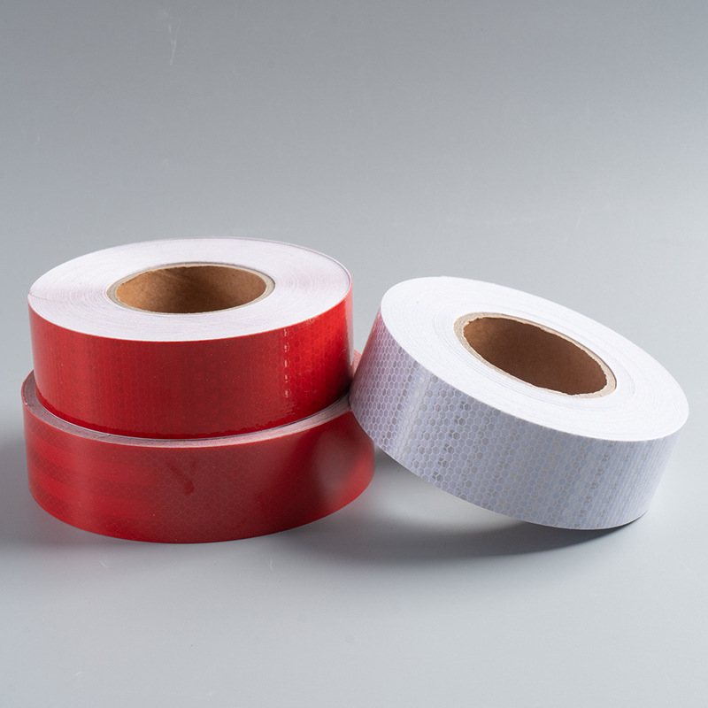 Transporto priemonių naktinė atšvaitinė juosta su plokščiu šukos raštu, PVC atšvaitinis filmas; Kilmė: Wenzhou; Serija: Daug; Prekė: Kita; Privataus ženklo licencija: Ne