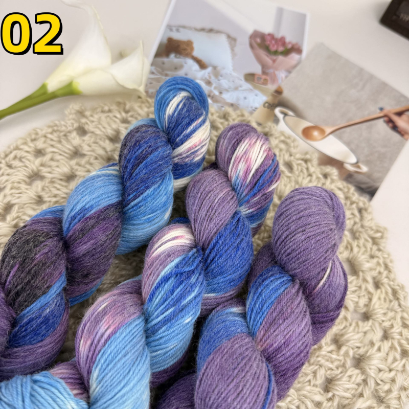 Вълнена прежда за ръчно плетене – ръчно боядисана, средна дебелина, бухти (прядено по Woolen; форма на конците: бухти; за ръчно плетене)