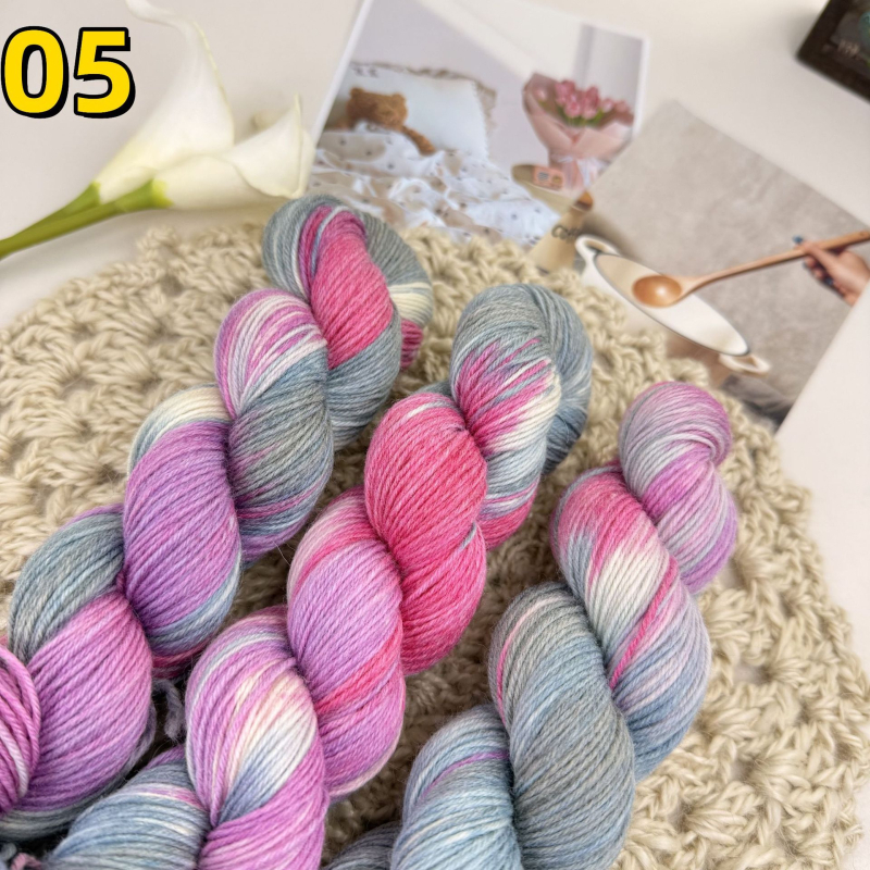 Вълнена прежда за ръчно плетене – ръчно боядисана, средна дебелина, бухти (прядено по Woolen; форма на конците: бухти; за ръчно плетене)