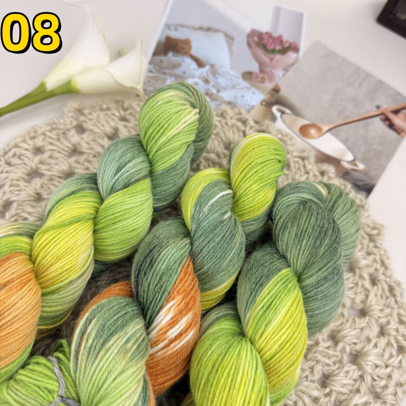 Вълнена прежда за ръчно плетене – ръчно боядисана, средна дебелина, бухти (прядено по Woolen; форма на конците: бухти; за ръчно плетене)