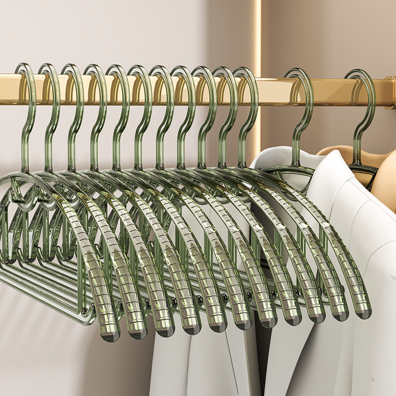 Закачалка за дрехи PET от Mom's joy – дебело тяло с кука, безшевна и противохлъзваща, за дома или общежитие