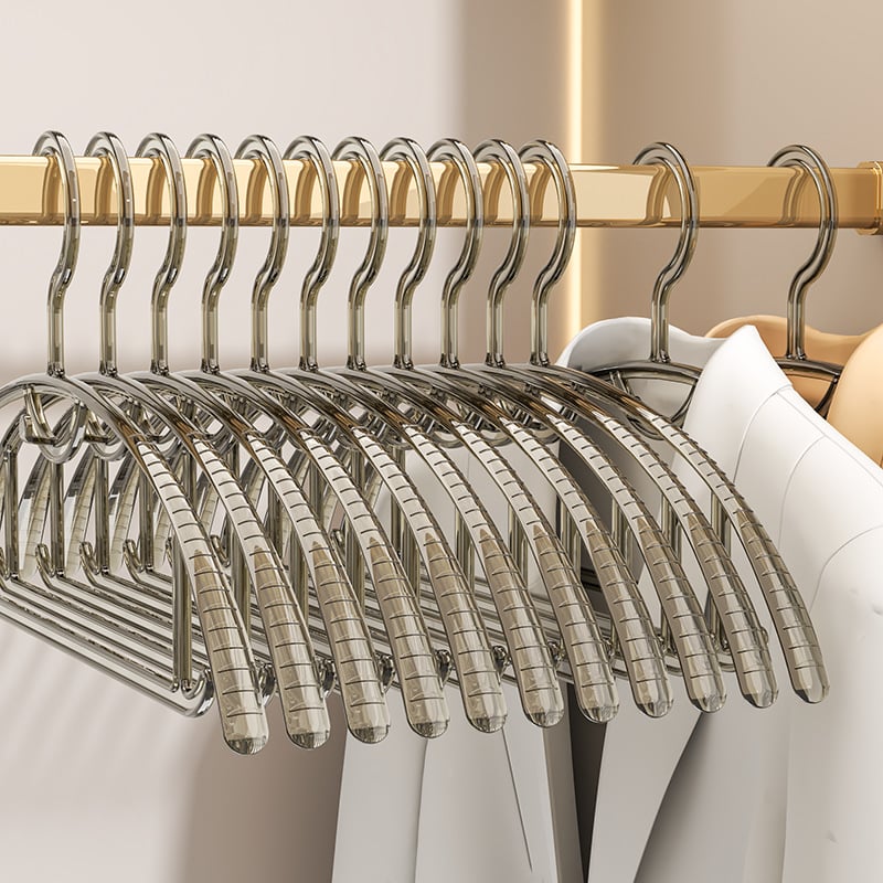 Закачалка за дрехи PET от Mom's joy – дебело тяло с кука, безшевна и противохлъзваща, за дома или общежитие