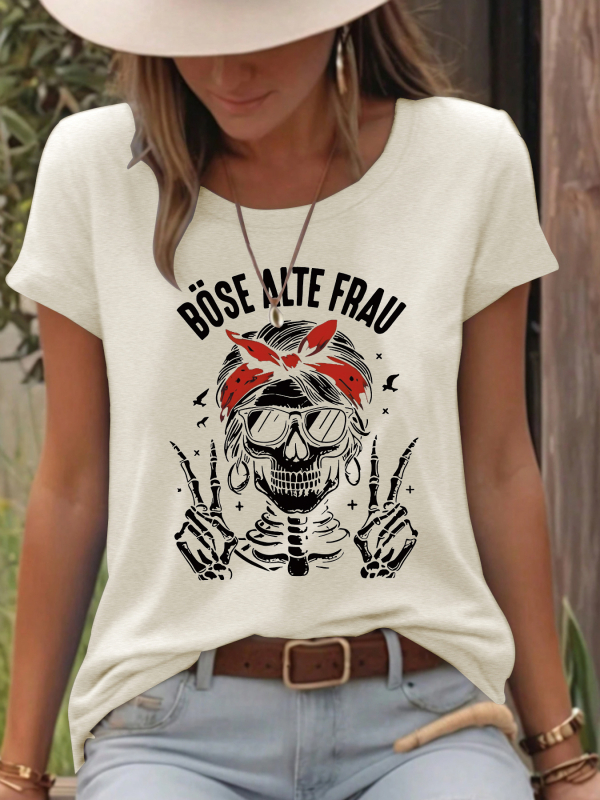 Moterų marškinėliai su kaukolės spauda, poliesterio–medvilnės mišinys (50–70% poliesterio, 30–50% medvilnės), trumpomis rankovėmis, apvalus kaklo iškirptė, vidutinio ilgio.