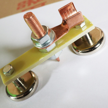 Συνδετήρας γείωσης για λαμαρίνες για συγκόλληση, μοντέλο XJP-1023, μάρκα Xin Junpeng, μονωμένο μαγνητικό σιδερένιο σώμα, 0.15 кг