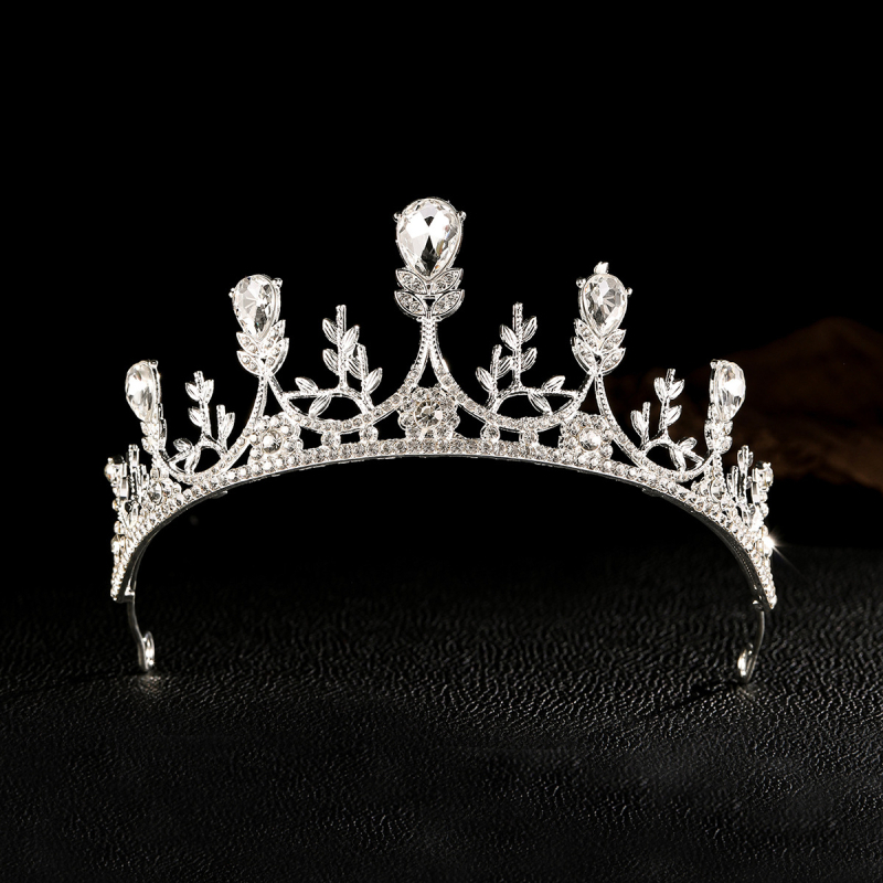 Princesės karūna vakarėliams ir vestuvėms — galvos aksesuaras, lydinys, elektroplatinavimas, kristalai, vaikams