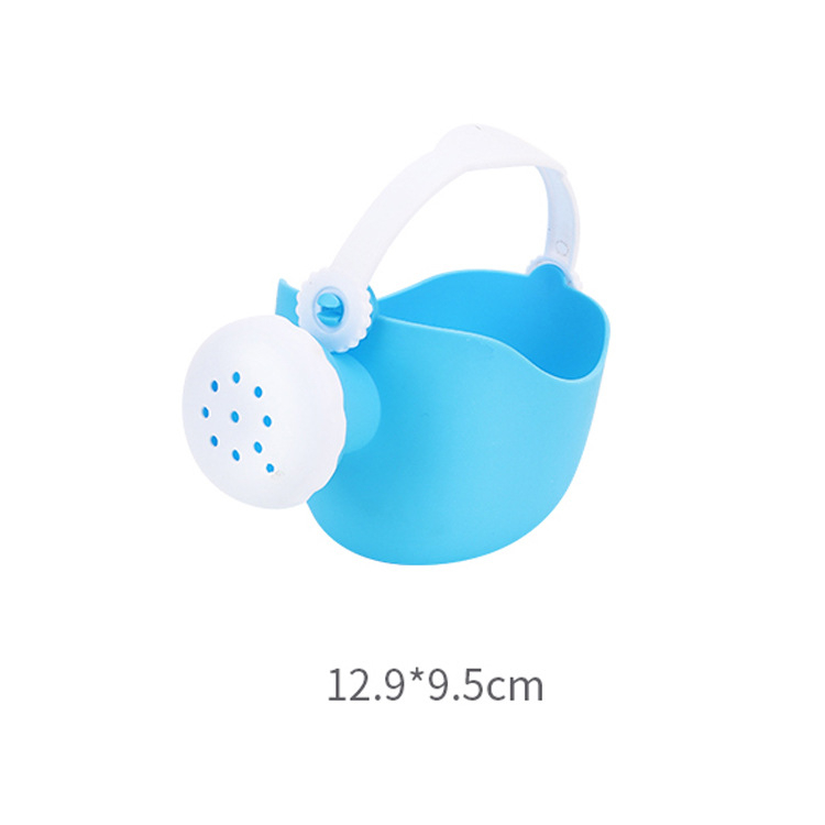 Paplūdimių smėlio žaidimų komplektas su sulankstomu kibiru, kastuvu ir smėlio laikrodžio priedais – iš plastiko, vaikams 4–6 metų