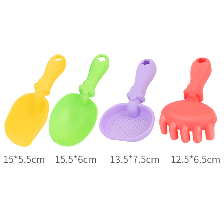 Paplūdimių smėlio žaidimų komplektas su sulankstomu kibiru, kastuvu ir smėlio laikrodžio priedais – iš plastiko, vaikams 4–6 metų