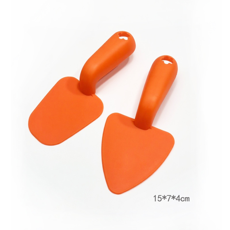 Paplūdimių smėlio žaidimų komplektas su sulankstomu kibiru, kastuvu ir smėlio laikrodžio priedais – iš plastiko, vaikams 4–6 metų