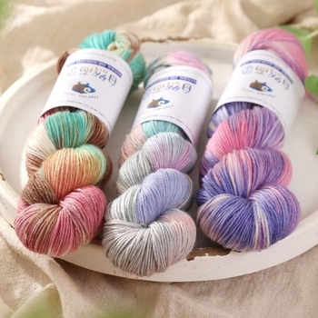 Dopamine rokas krāsots vilnas diegs, 100 g, bez pūšanas, silts, sarullēts diegs, Good Color zīmols