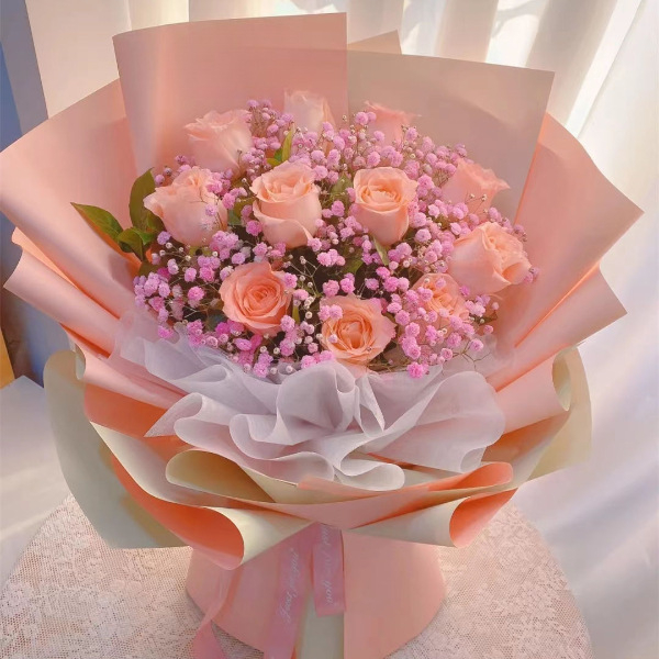 Muilo gėlių rožių puokštė dovanai