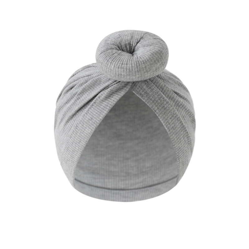 Megzta kūdikio skrybelė, rayon audinys, kupolo formos, platus kraštas, tinka 0–6 mėnesiams