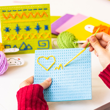 Παιδικός πίνακας νημάτωσης για ράψιμο — εκπαιδευτικό παζλ για συγκέντρωση και λογική σκέψη — μη υφασμένο DIY υλικό σετ