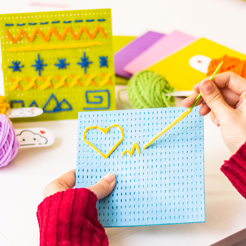 Παιδικός πίνακας νημάτωσης για ράψιμο — εκπαιδευτικό παζλ για συγκέντρωση και λογική σκέψη — μη υφασμένο DIY υλικό σετ