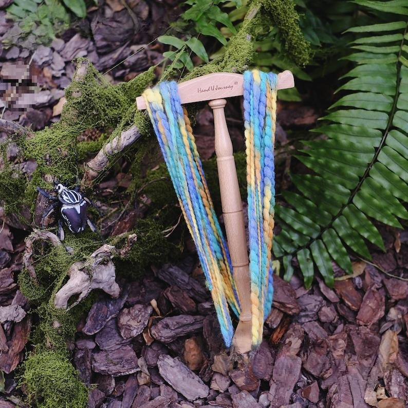 Pin – Linijos laikiklis iš bukmedžio Niddynoddy