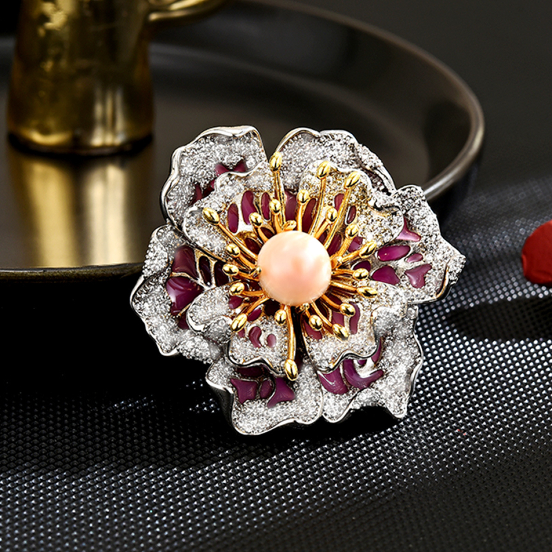Брошка със цветя, медна основа, циркон инлей, женски китайски стил, флорална композиция, функция: украса
