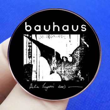 Брошка Баухаус – Белла Лугоши: тема смърт, метална сплав, електроплакиране, унисекс