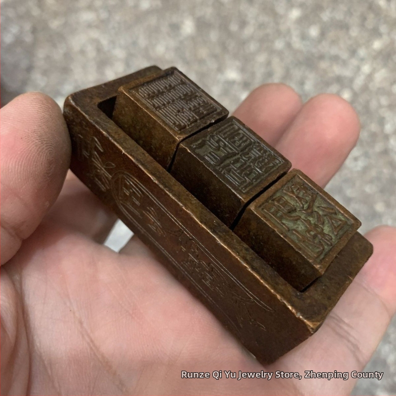 Trys viename antspaudų rinkinys (Medžiaga: lydinys; Kategorija: Geometrinė forma; Stilius: kinietiškas stilius)