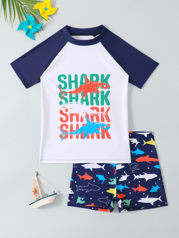 Детски двучастов бански за момчета с горнище с къси ръкави и шорти, cartoon принт, полиестер, 82% полиестер, възраст 6-12