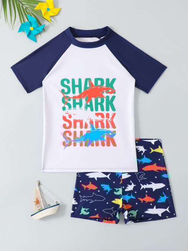 Детски двучастов бански за момчета с горнище с къси ръкави и шорти, cartoon принт, полиестер, 82% полиестер, възраст 6-12