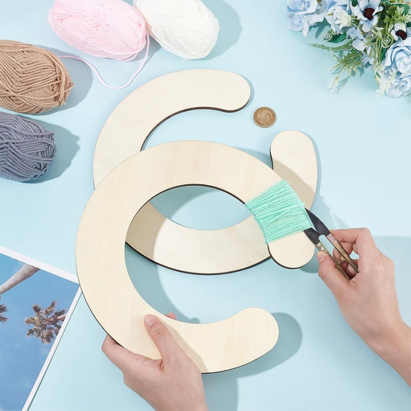 Medinis pom-pom kūrimo rinkinys – 2 vnt., rankų darbas, DIY dekoravimui, šiuolaikinis minimalistinis stilius (Medžiaga: Boxwood; Rinkinys: 2 vnt.; Stilius: modernus minimalistinis)