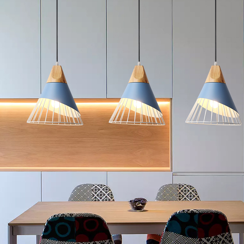 Željezni luster, nordijski moderni jednostavan stil, LED rasvjeta, aluminijsko tijelo, rasvjetna površina 5–10 m²