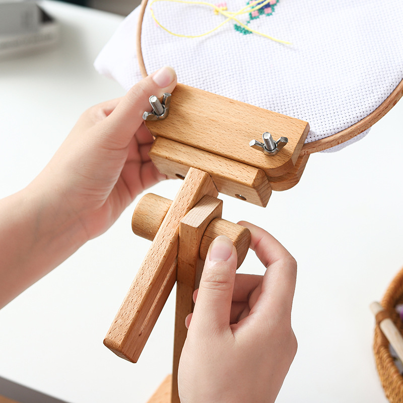 Θέση κεντήματος τραπεζιού, ενσωματωμένο ξύλινο πλαίσιο για κέντημα σταυροβελονιάς