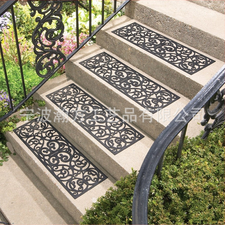 Gumený schodiskový rohož s geometrickým vzorom, štvorcový tvar, moderný minimalistický štýl