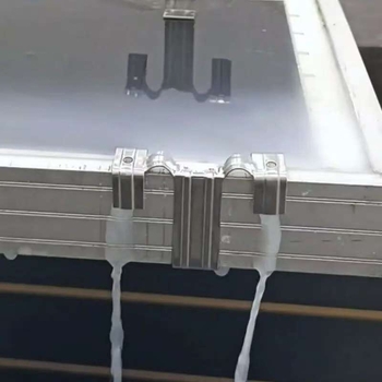 Red Prosperous alumínium ötvözetből készült vízelvezető klipsz deflektor fotovoltaikus modulokhoz