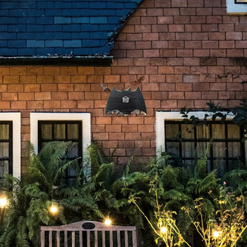 Εξωτερικό ξύλινο σπίτι νυχτερίδων, σε μορφή νυχτερίδας, 2 δωμάτια, θέρμανση για τον χειμώνα