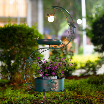 Железен градински декоративен елемент: пасторално стилен висящ цветарник със хранилка за птици и басейн за птици за квадратен двор, 1500 g