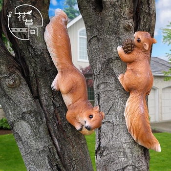 Imitirirana vjeverica vrtna ukras — smola, country stil, ručno oslikano