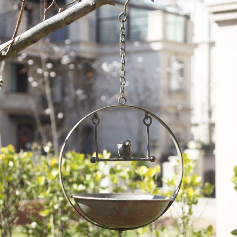 Vasból készült madáretető és itató, pastoral stílus (Anyag: Vas; Kategória: Madáretető; Stílus: Pastoral)