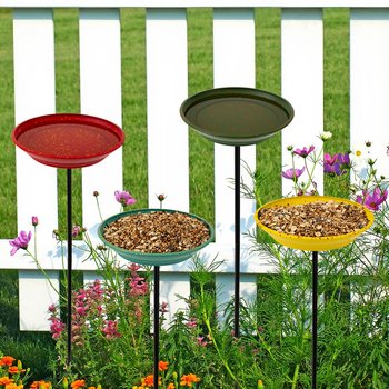 Σετ τεσσάρων μεταλλικών διακοσμητικών για ταΐσμό και ποτίστρα πουλιών στον κήπο