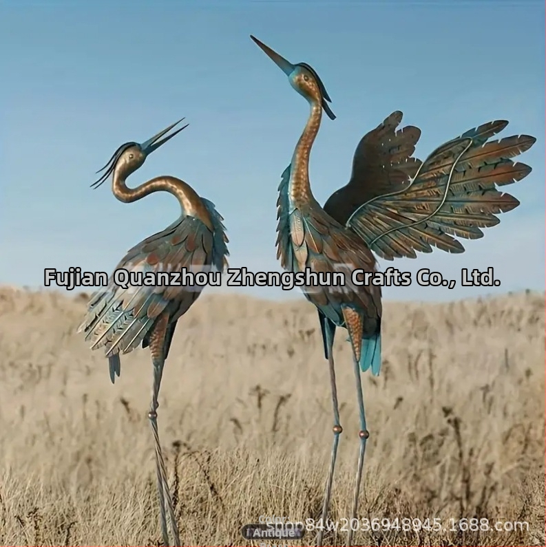 Μεταλλικό γλυπτό πτηνό για κήπο — ρεαλιστικός σχεδιασμός, διακόσμηση αυλής/μπαλκονιού, φωτογραφικό αντικείμενο; συγκόλληση, ημιχειροκίνητη/ ημιμηχανική παραγωγή