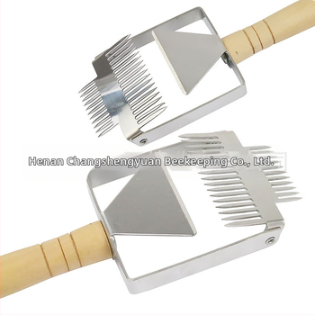 Εργαλείο μελισσοκομίας – κουτάρα με διπλό ξύλινο χερούλι από ανοξείδωτο ατσάλι, μοντέλο Honey Fork, κατάλληλο για συλλογή μελιού