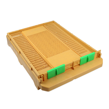 Πλαστική βάση κυψέλης μελισσοκομίας – Mustyson, πλαστικό, βάρος 3 kg, συμβατή με κοινές κυψέλες, κτηνοτροφία