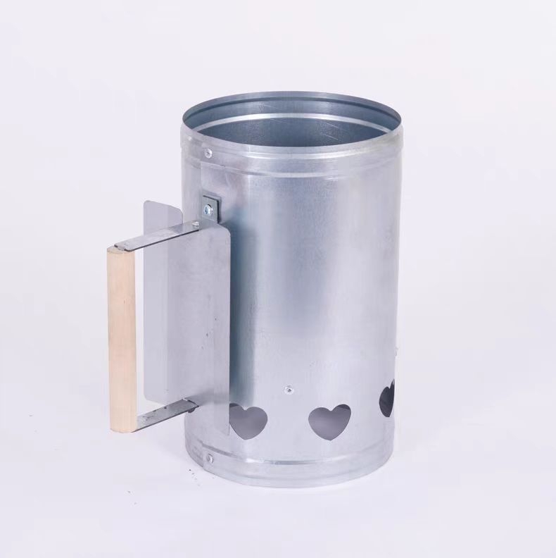 Anglių uždegimo cilindras kepsninėms — geležinė konstrukcija, šiuolaikiškas minimalistinis dizainas