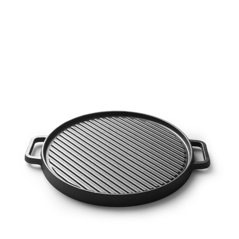 Чугунен двустранен тиган за грил; съвместим с газ и индукция; дълбочина 2,5 см; композитно мултислойно дъно