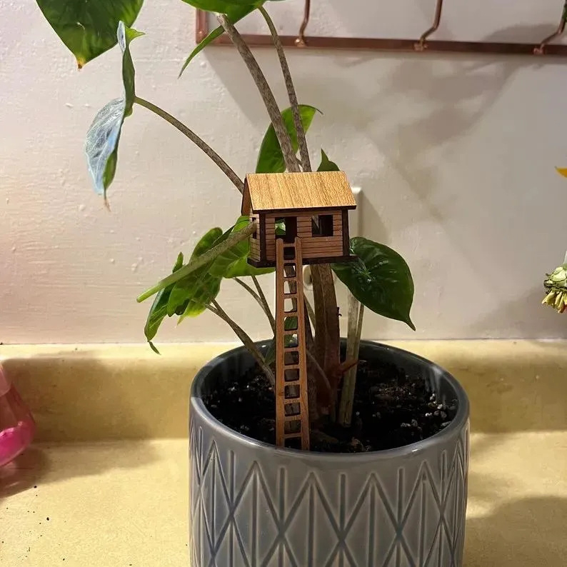 Mini növények számára fa házikó — dísz, fenyőfa anyag, fa kézműves munka, tanyasi stílus