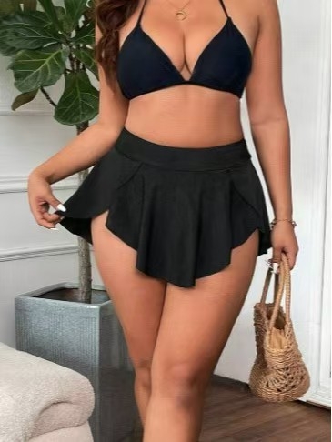 Moteriški plisuoti plaukimo šortai su įmontuotu jogos sijonu, imitacija dviejų dalių, apsauga nuo atvirumo, skirtas bėgimui ir treniruotėms; 82% poliesteris; audinys: chemijos pluoštų mišinys; pamušalas: spandeks