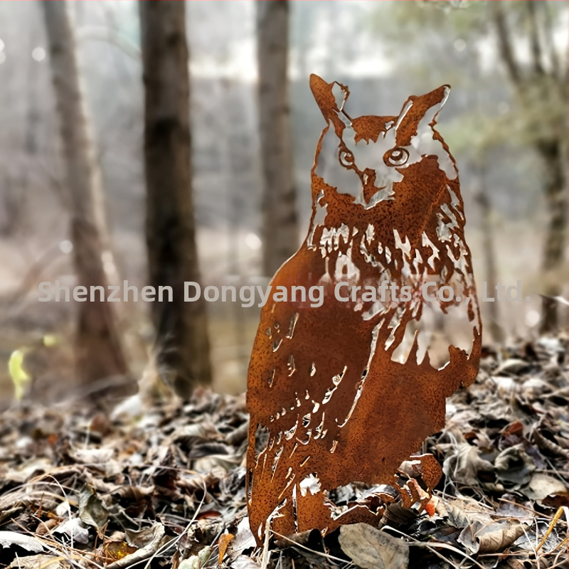 Geležinė pelėdų sodo skulptūra, modernus minimalistinis stilius, kategorija: gyvūnai, tinkama sodui, aikštei ar biurui