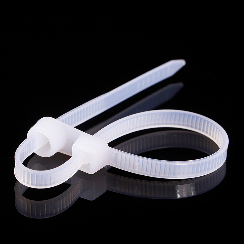 Nailono juosta su varžto skylute ir fiksuojančia galva — One More prekės ženklas, kilmė Anhui