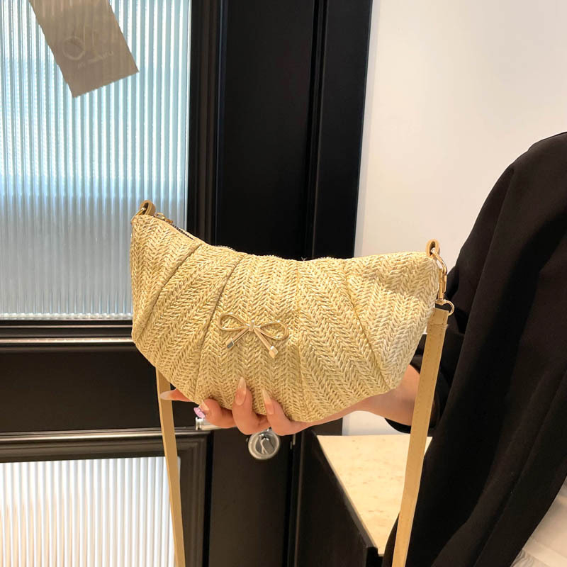 Válltás lánccal, vödör-formájú, PU+szalma anyagból, utcai divat stílus, zipzáras zárás, belső szintetikus bélés