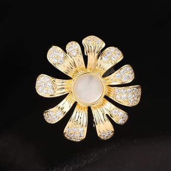 Слънчогледова медна брошка с цирконова вложка, микро паве — женски стил, серия Принцеса