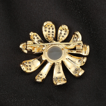 Слънчогледова медна брошка с цирконова вложка, микро паве — женски стил, серия Принцеса